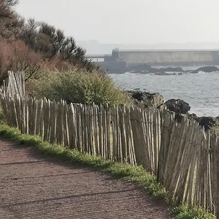 펜션 La Longere Du Marais Les Sables-dʼOlonne