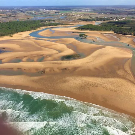 La Longere Du Marais * Les Sables-dʼOlonne